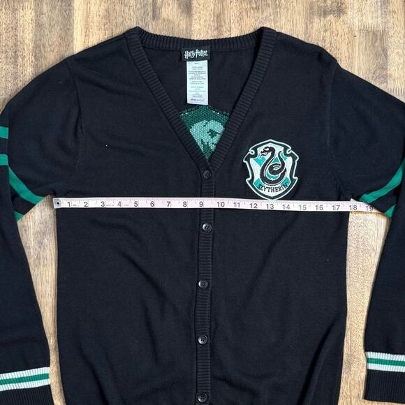 Wizarding World Harry Potter Slytherin Hogwarts Costume Sweater BLK Unisex Small - Picture 7 of 9